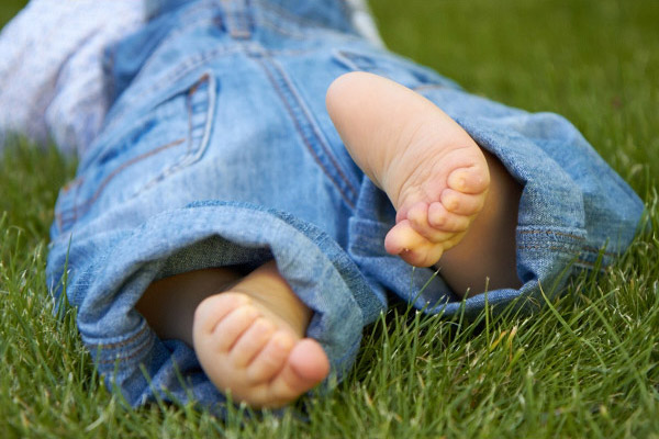 Beinchen Im Gras